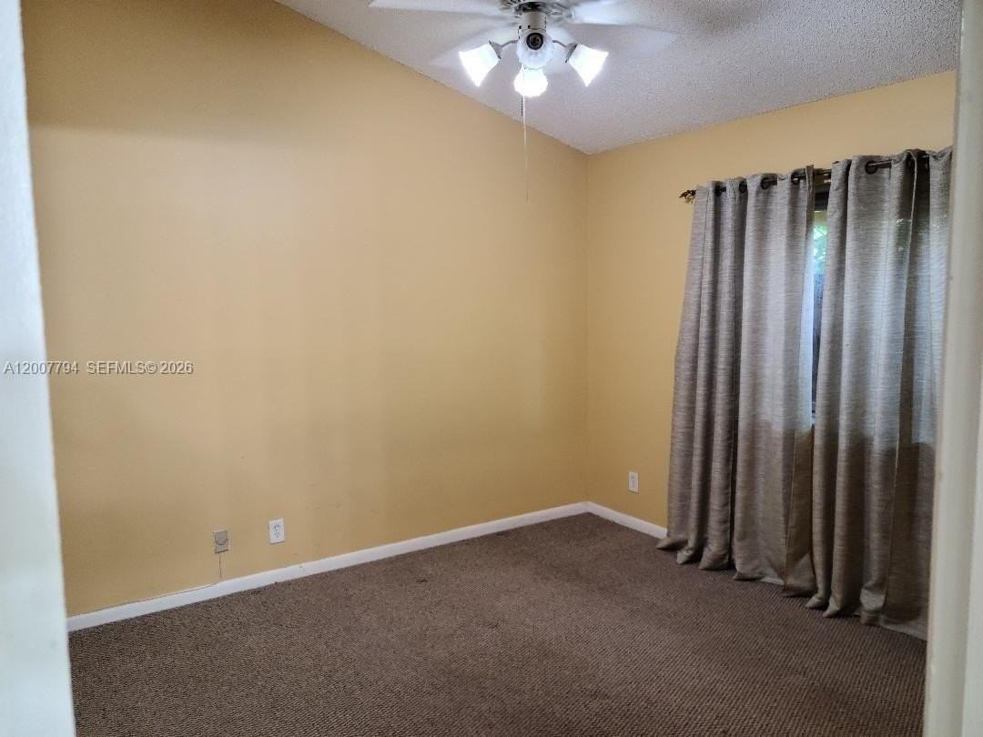 1954 Windsor Dr #1954 - Photo 4 of 7