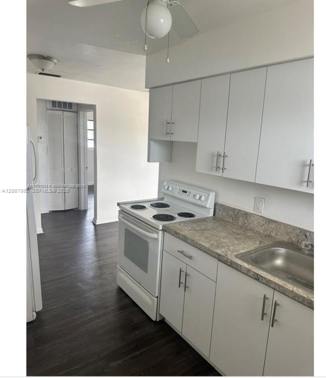 1931 Ne 168th St #3 - Photo 4 of 11