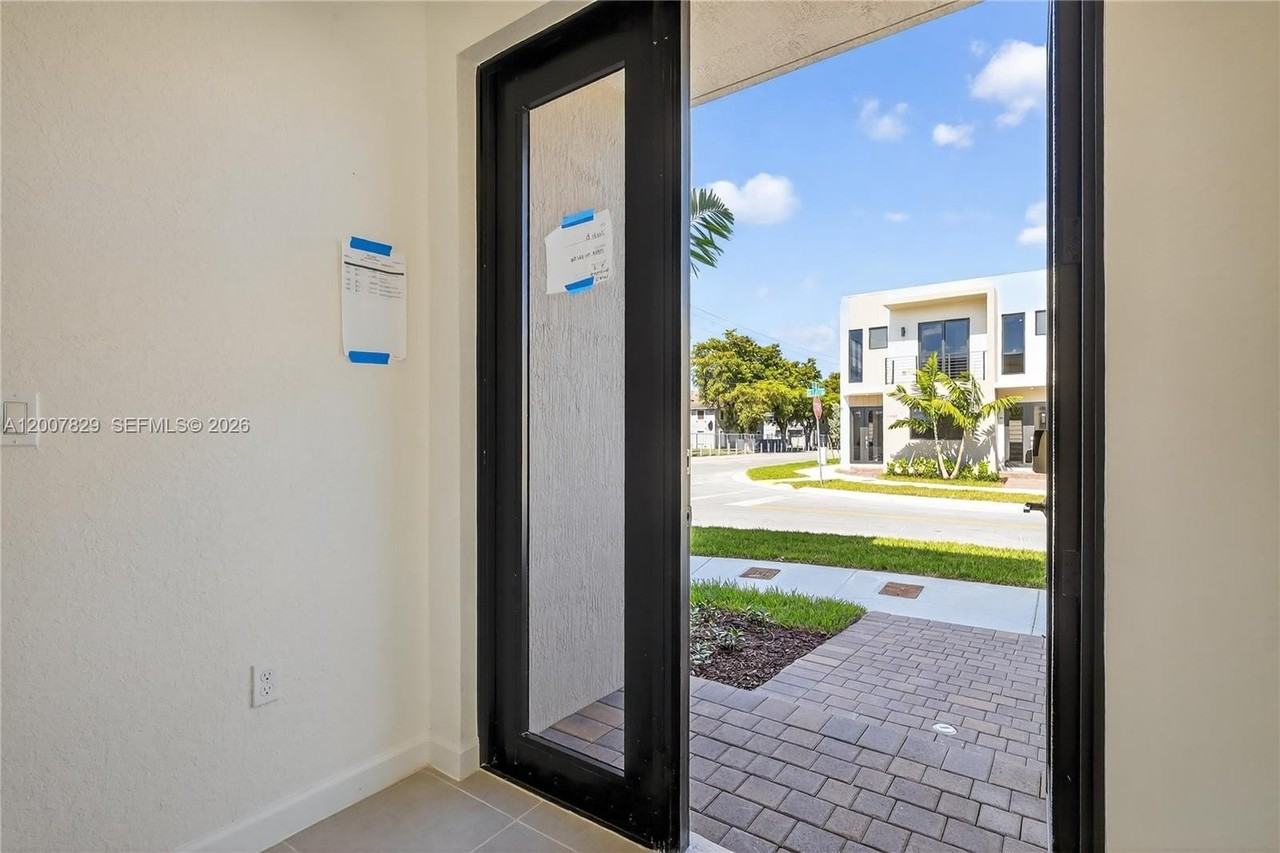 13881 Sw 261st St #13881 - Photo 2 of 42