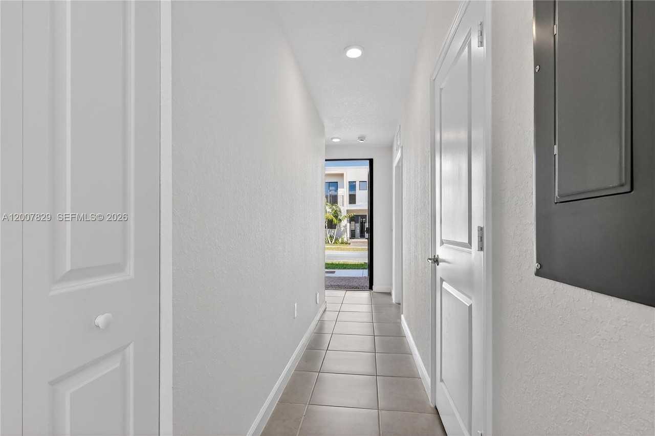 13881 Sw 261st St #13881 - Photo 3 of 42