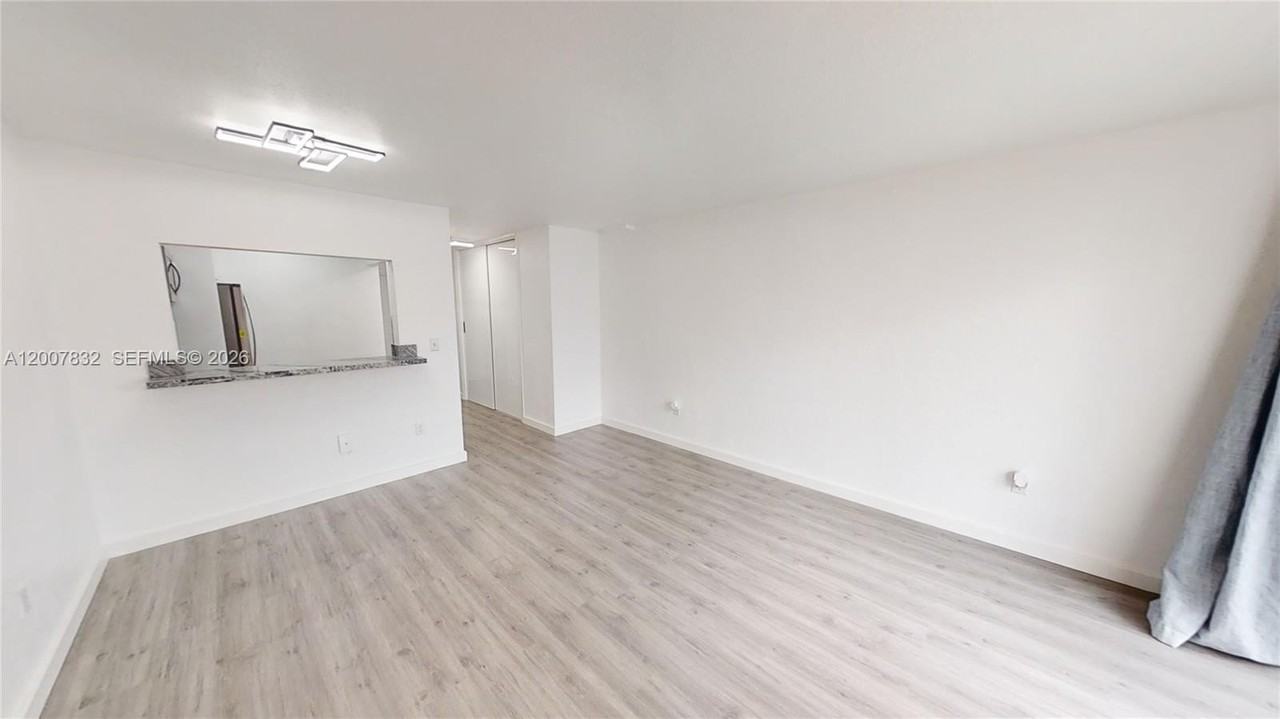 1441 Lincoln Rd #309 - Photo 2 of 21
