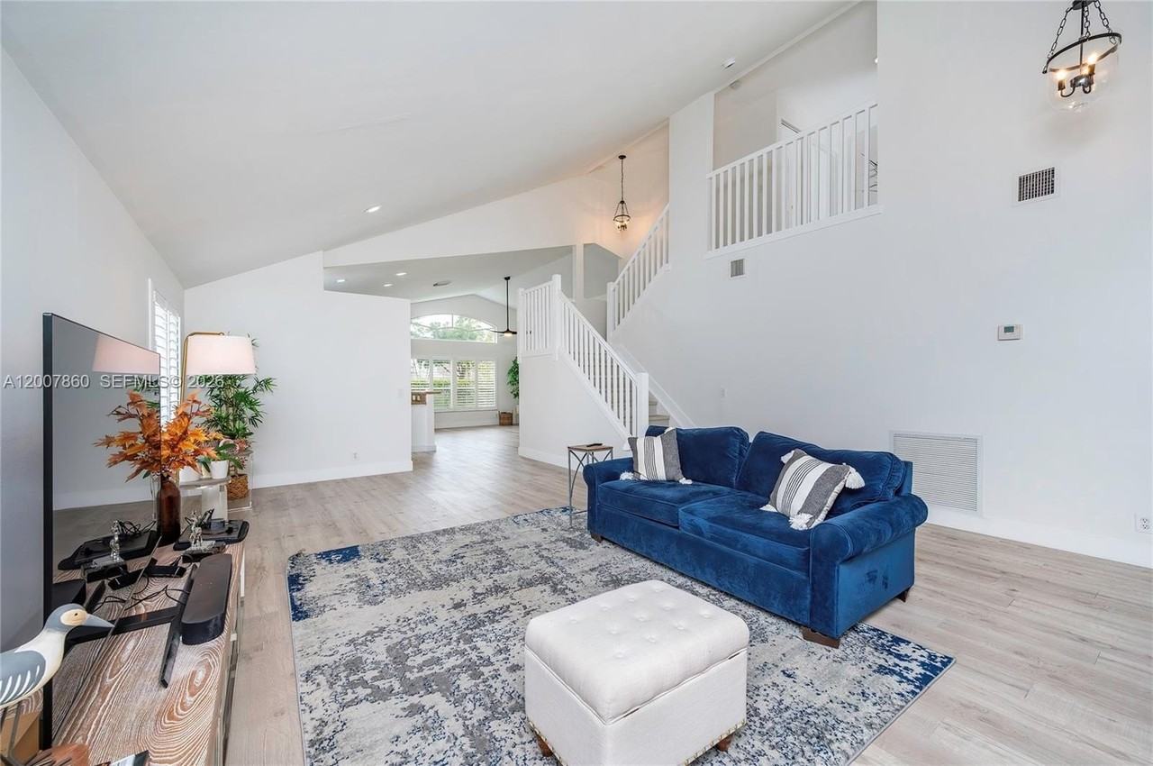 1381 Nw 144th Ave - Photo 6 of 50