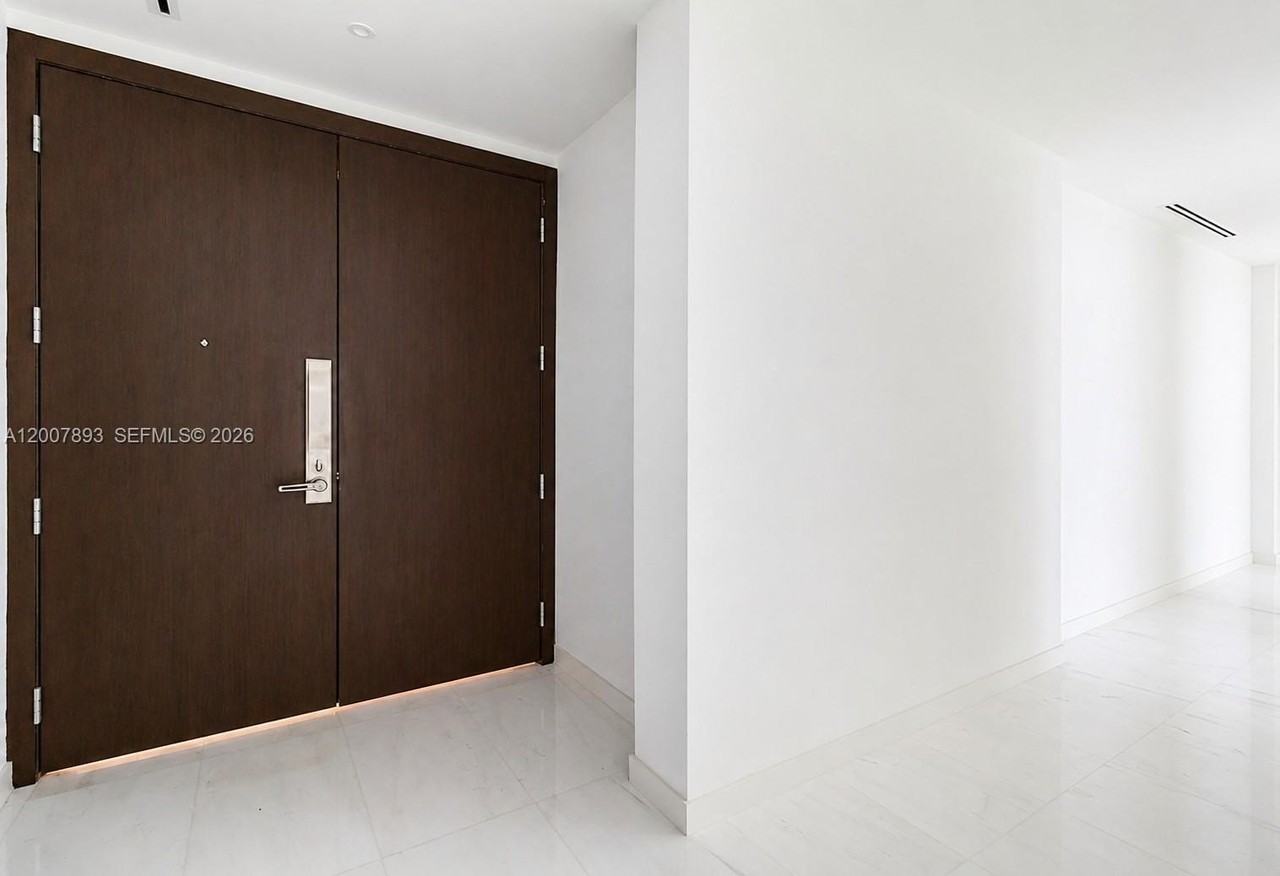 300 Biscayne Boulevard Way #4201E - Photo 3 of 32