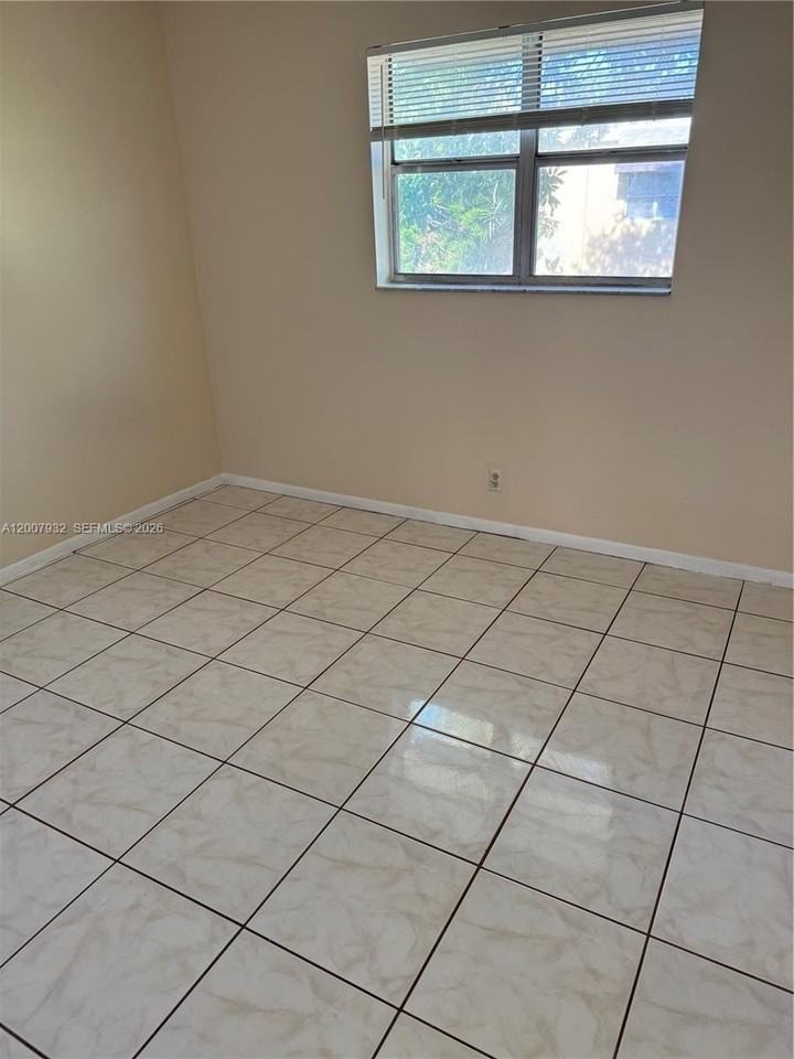 5841 Blueberry Ct #77 - Photo 6 of 13