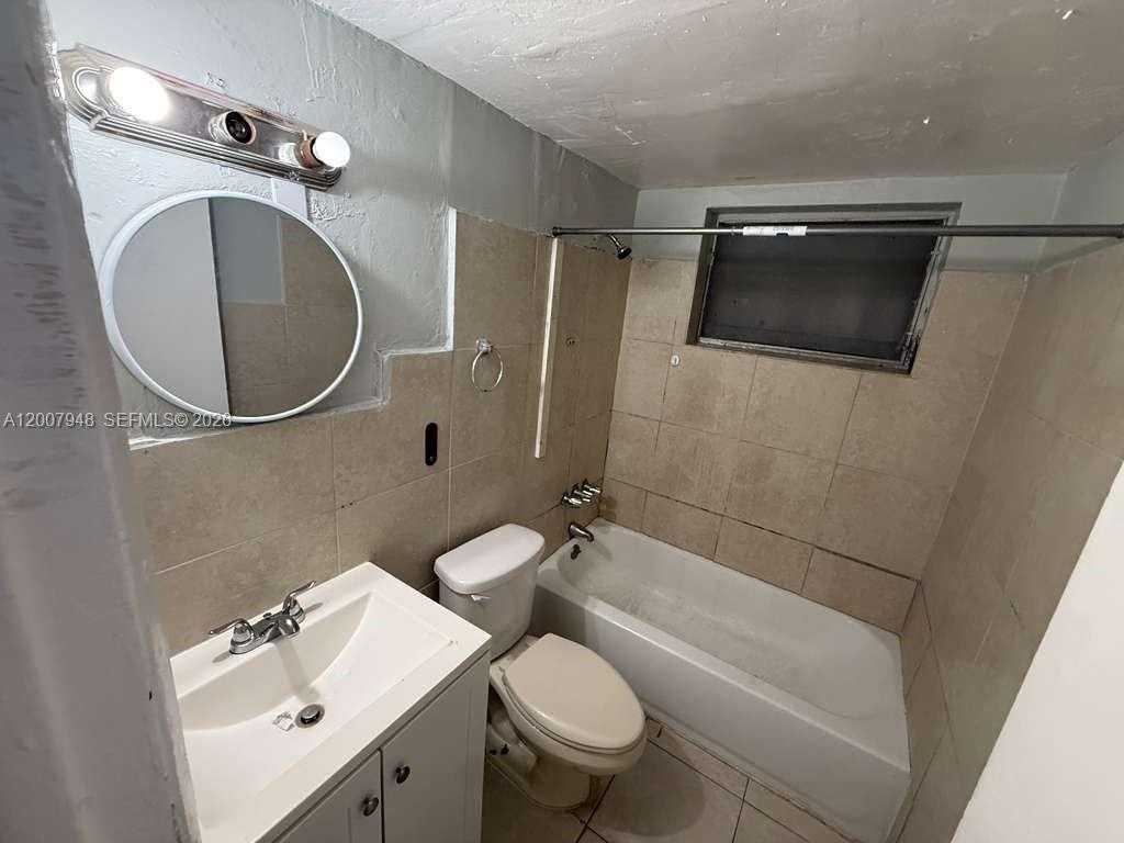 1960 Nw Flagler Ter #1 - Photo 6 of 7