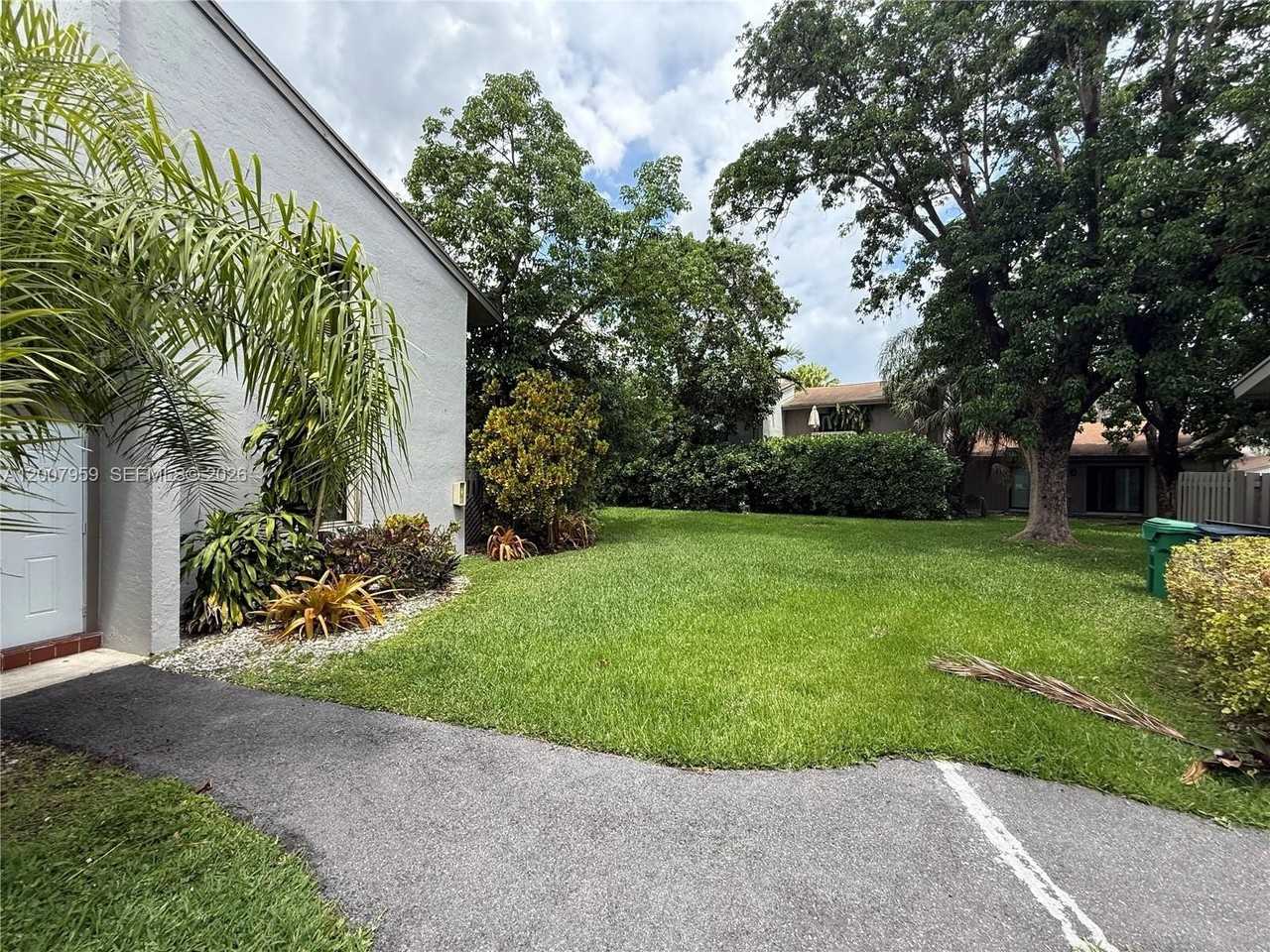 10661 Sw 113th Pl #94B - Photo 3 of 50