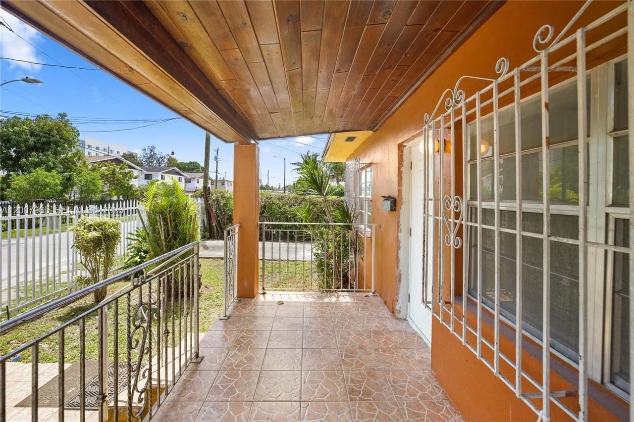 3720 Nw 20th Ct #0 - Photo 6 of 29