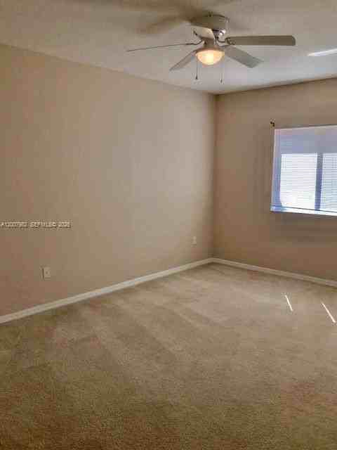 2424 Se 19th Ct #2424 - Photo 5 of 8