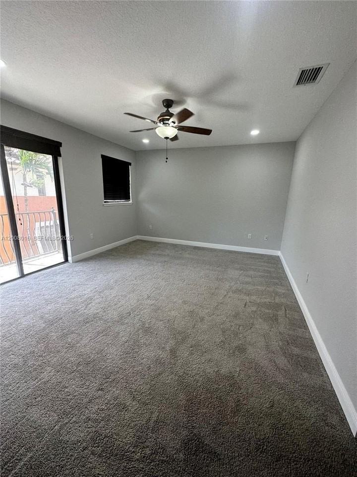 3054 Mcdonald St #8 - Photo 7 of 12