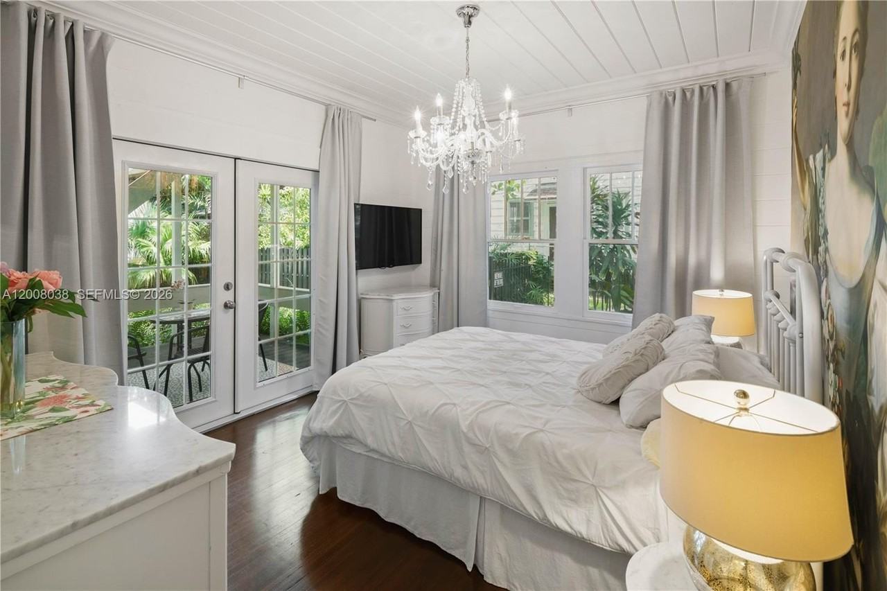 743 Nw 9th Ave #1 - Photo 2 of 19