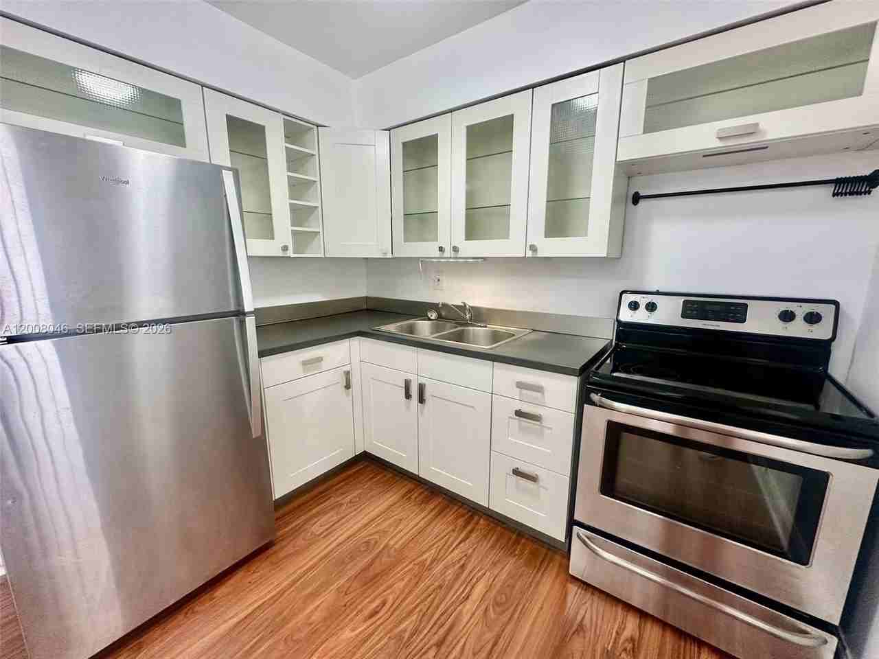 1520 Garfield St #2 - Photo 2 of 24