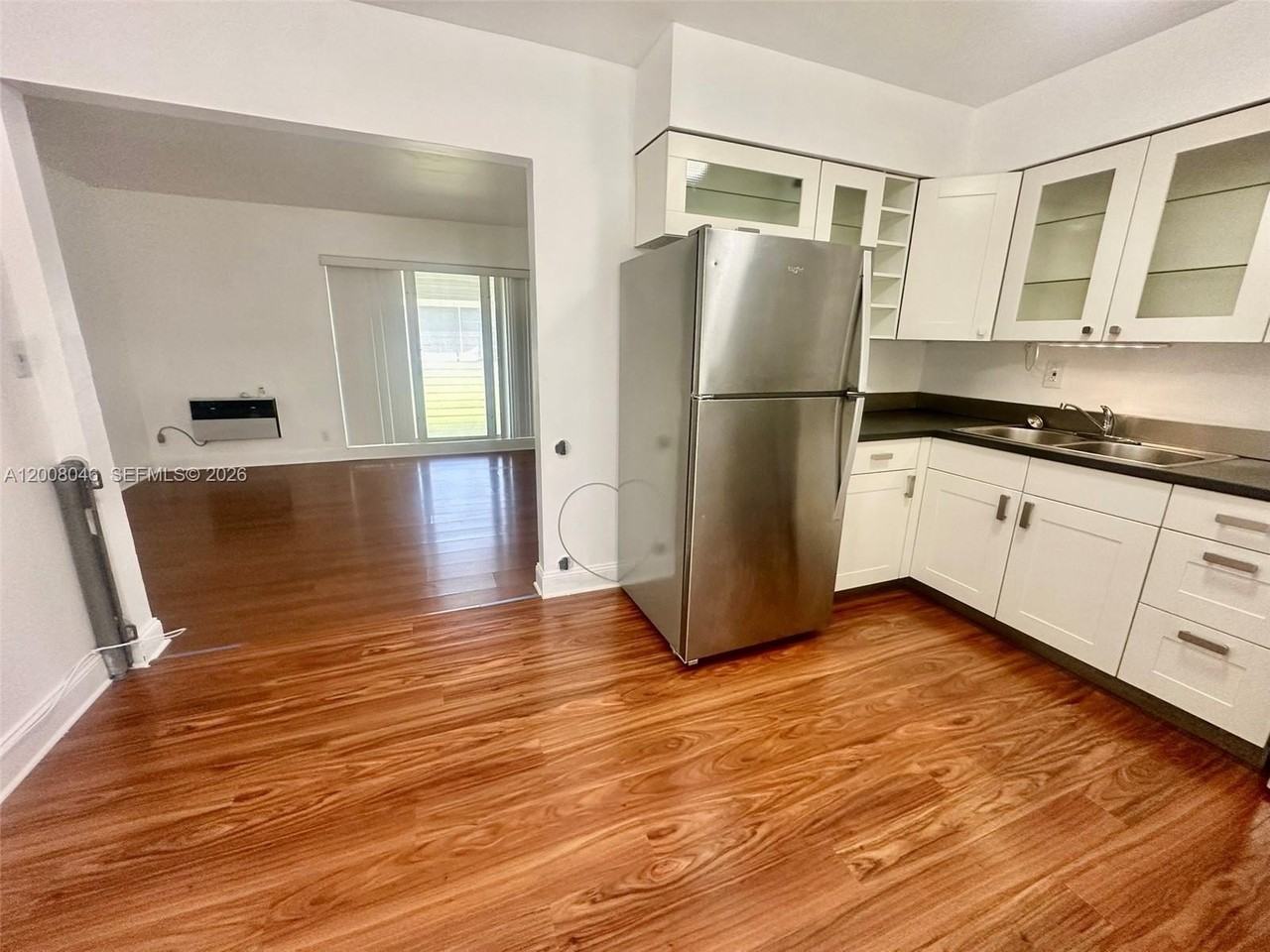 1520 Garfield St #2 - Photo 4 of 24