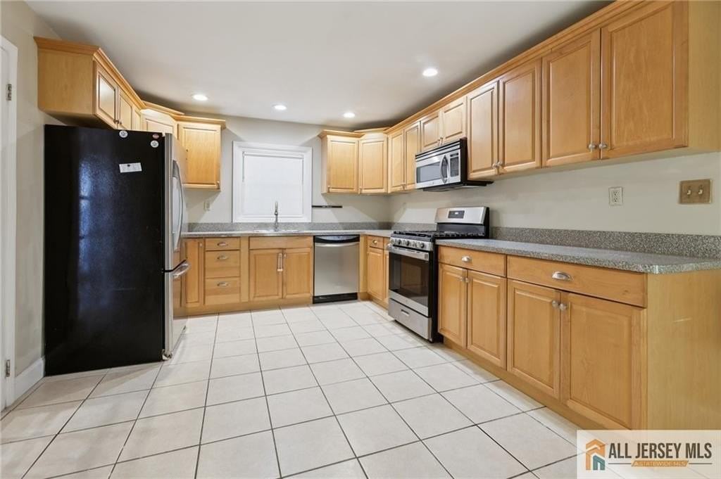 1 Landry Rd - Photo 7 of 17