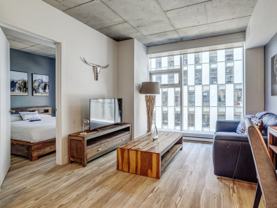 1020 Rue De Bleury - Photo 1 of 1