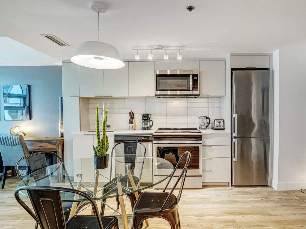 1020 Rue De Bleury #1234589P - Photo 4 of 15