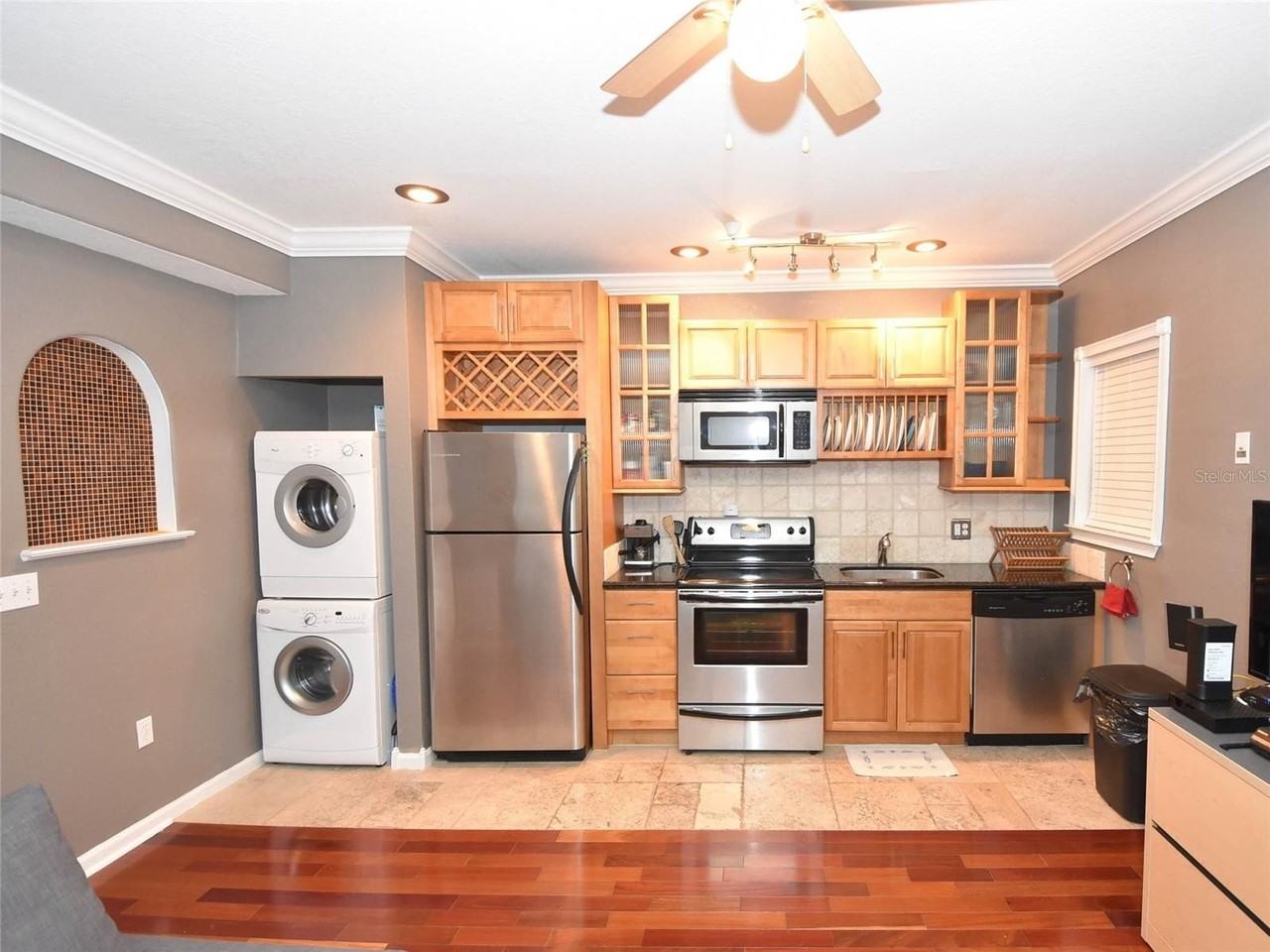 201 6th St S #203 - Photo 3 of 15