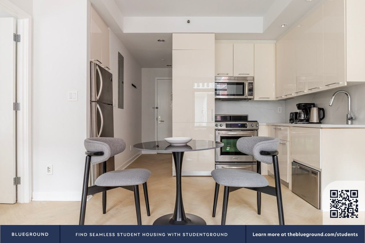 49 E 34th St #2095 - Photo 7 of 35