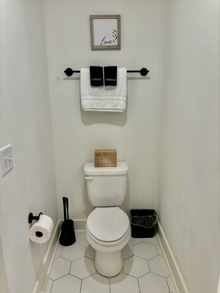 114 Fitzgerald Dr #1039080P - Photo 6 of 36