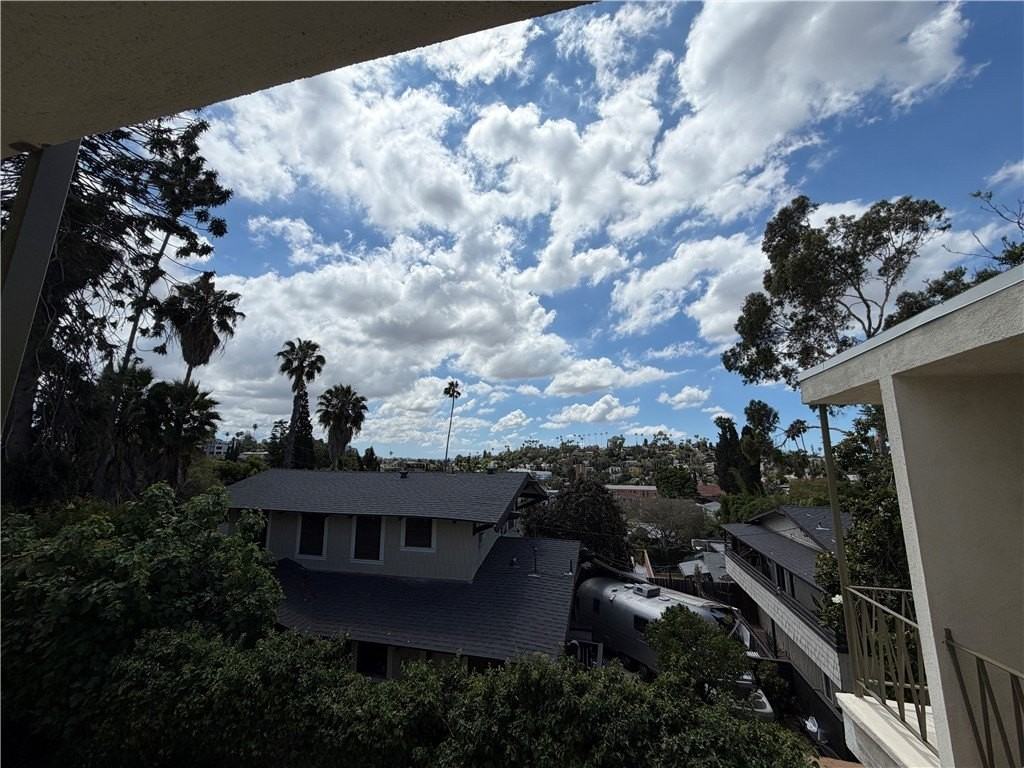 1651 Golden Gate Ave #7 - Photo 6 of 9