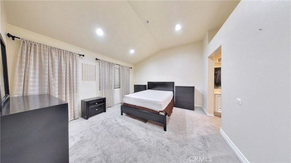 332 W Summerfield Cir - Photo 2 of 30