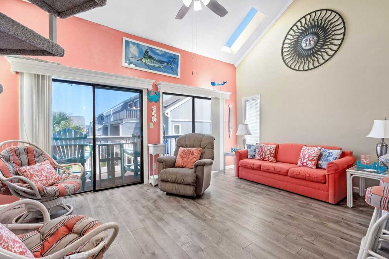 1850 Colony Dr #1381298P - Photo 4 of 40