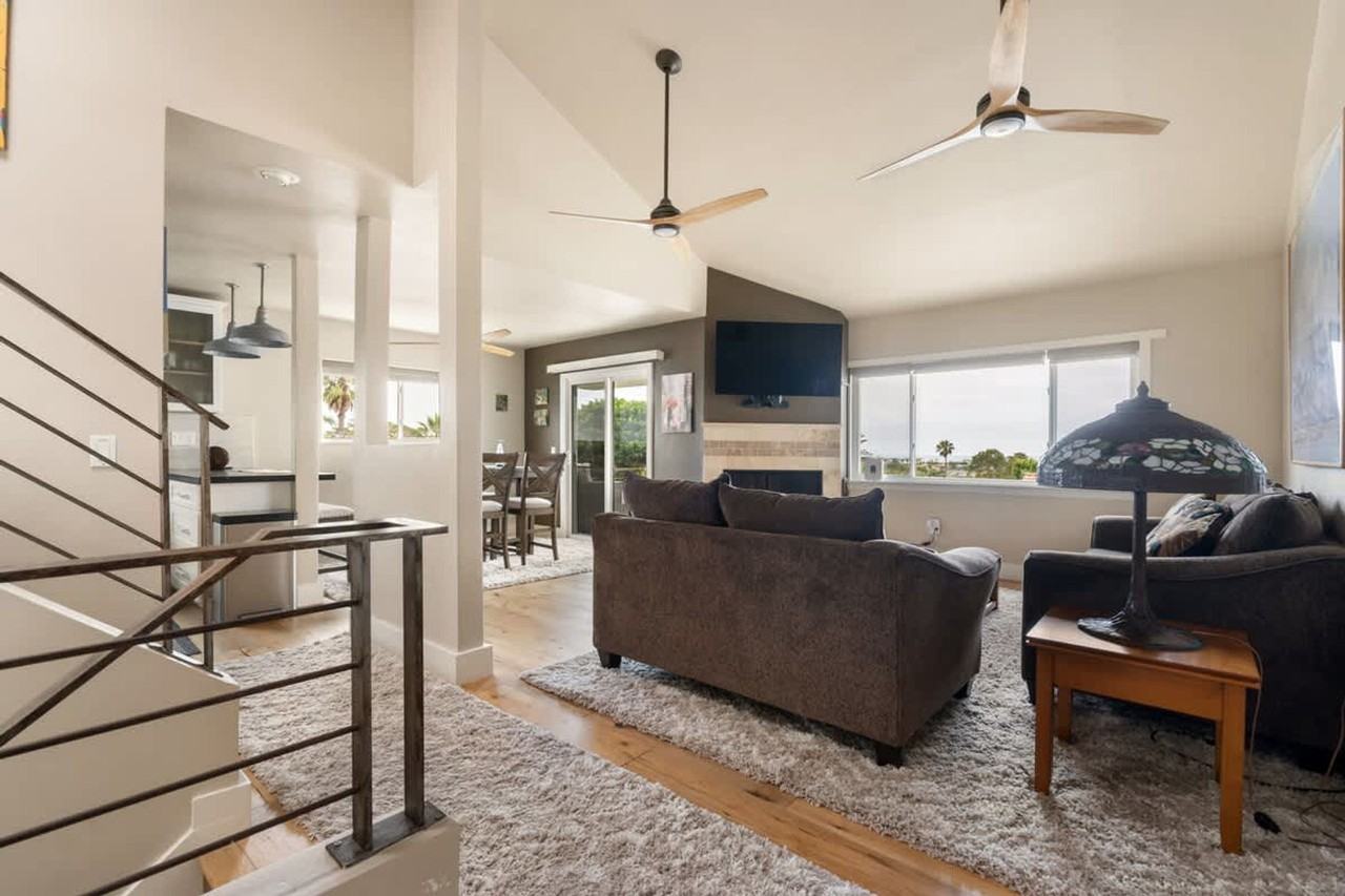 301 Crocus Ct #1513730P - Photo 3 of 37