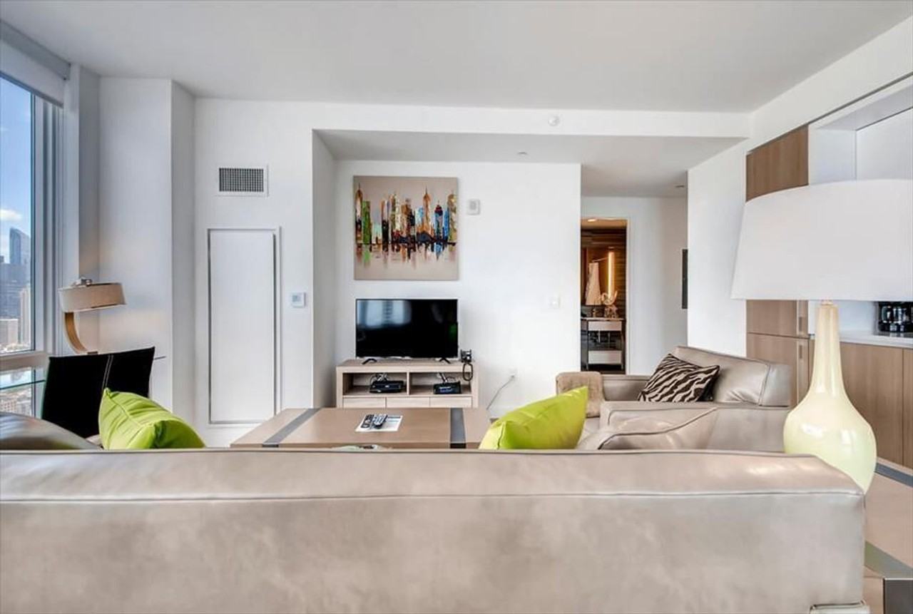 605 W 42nd St #1053286P - Photo 3 of 18