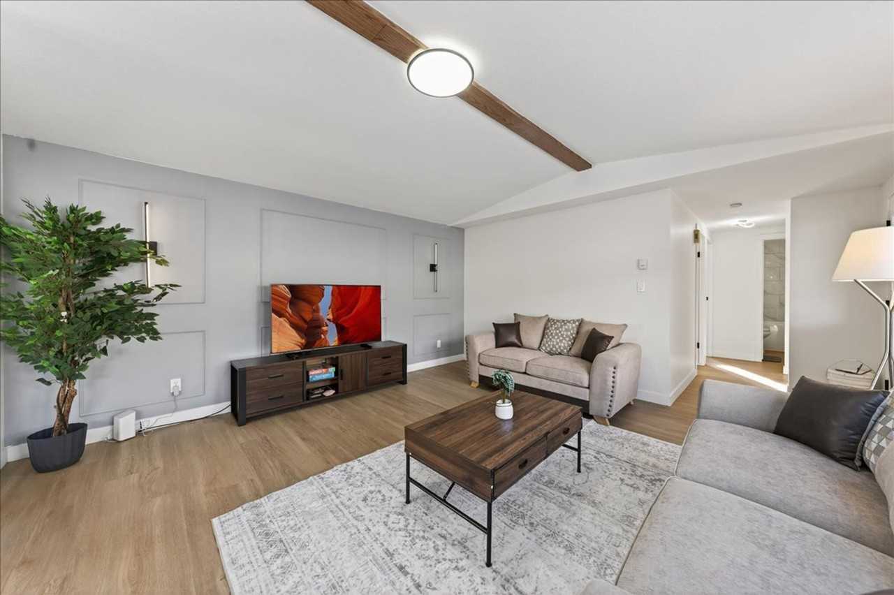 25 Erin Park Dr Se #1520605P - Photo 6 of 40