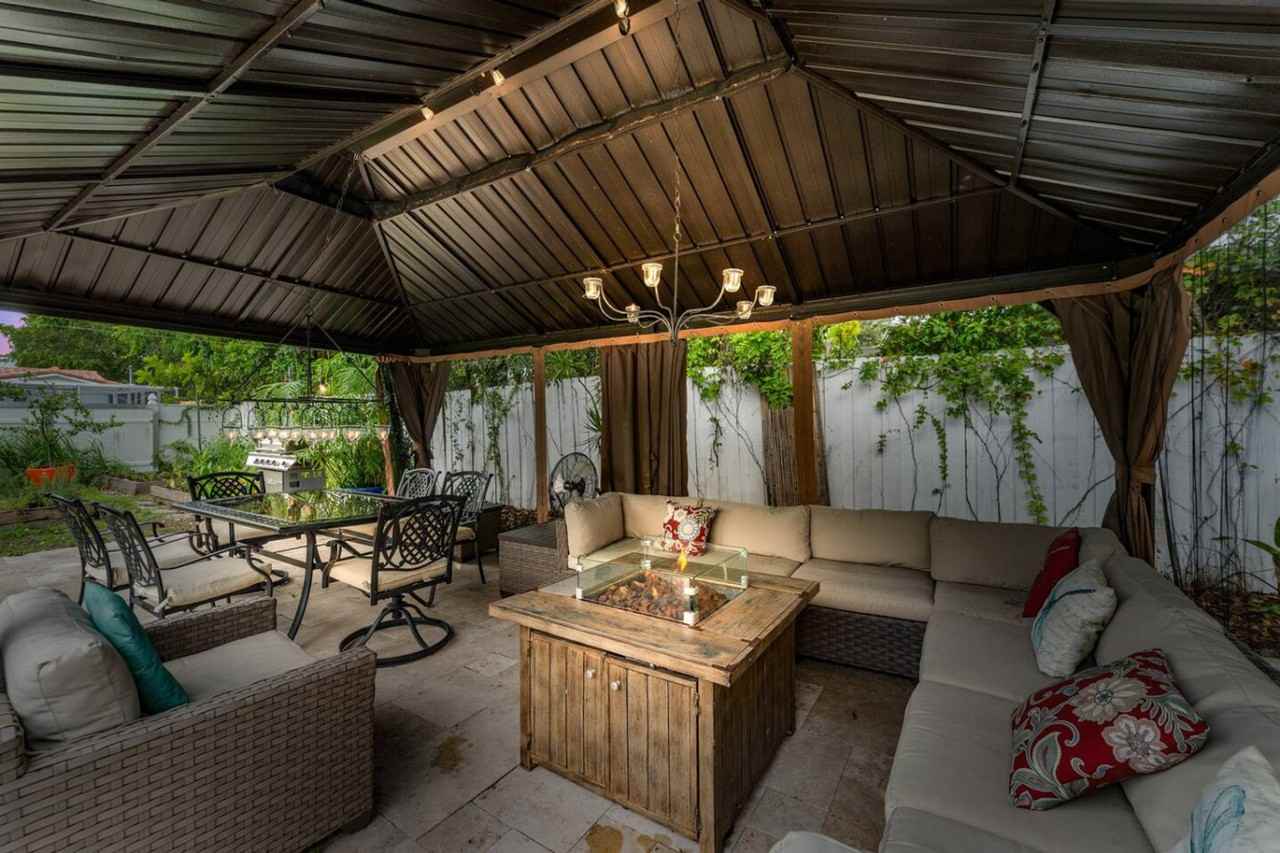 4017 Monroe St #1521821P - Photo 2 of 50