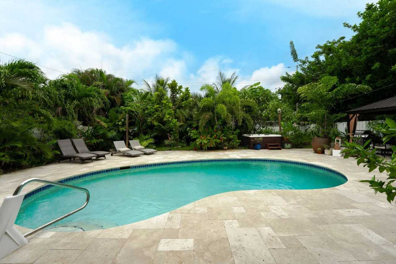 4017 Monroe St #1521821P - Photo 7 of 50