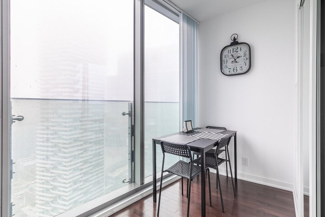 25 Lower Simcoe St #1523987P - Photo 3 of 6