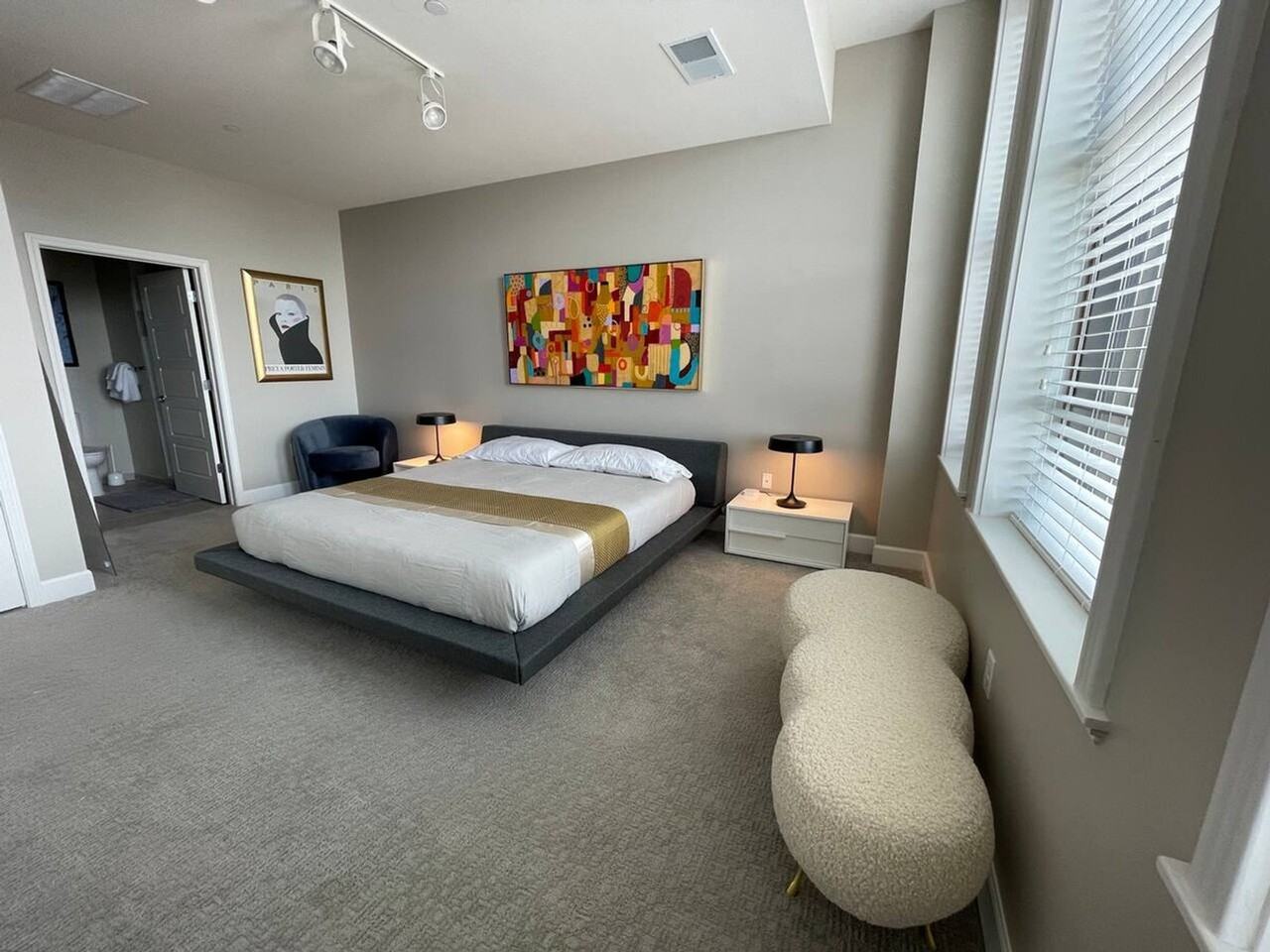 272 E Main St #1222863P - Photo 7 of 16