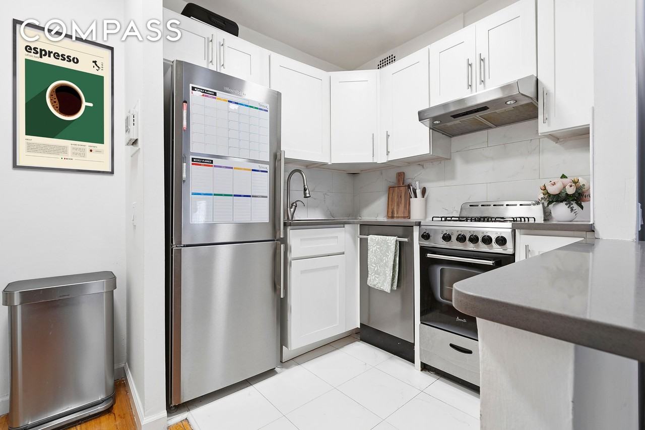 131 W 85th St #3A - Photo 2 of 6