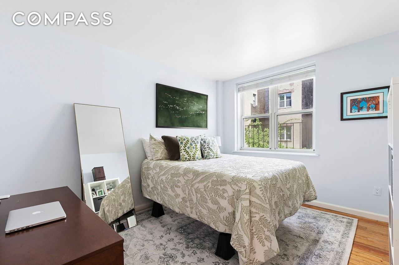 131 W 85th St #3A - Photo 3 of 6