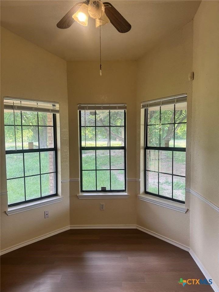 2311 Old Fm 440 Rd - Photo 7 of 38