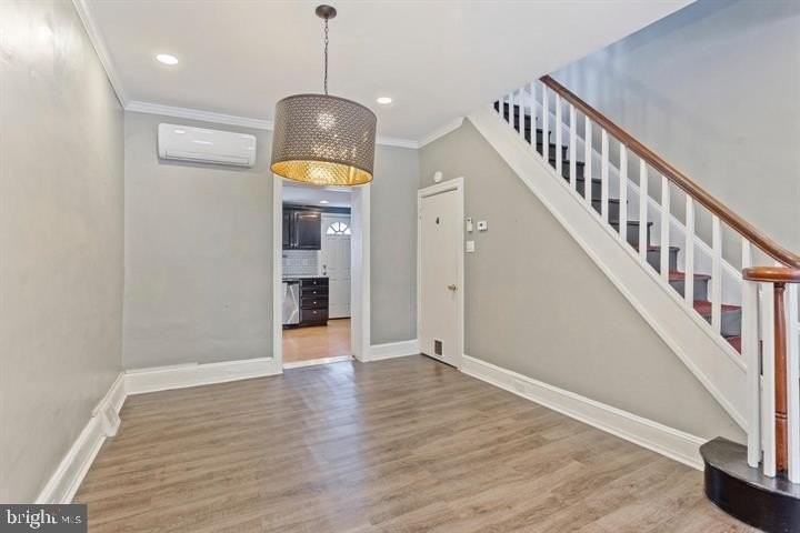 338 Mercy St - Photo 6 of 21