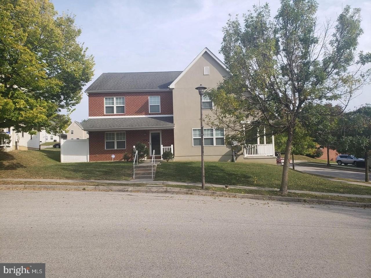 3718 Merrick Rd - Photo 3 of 30