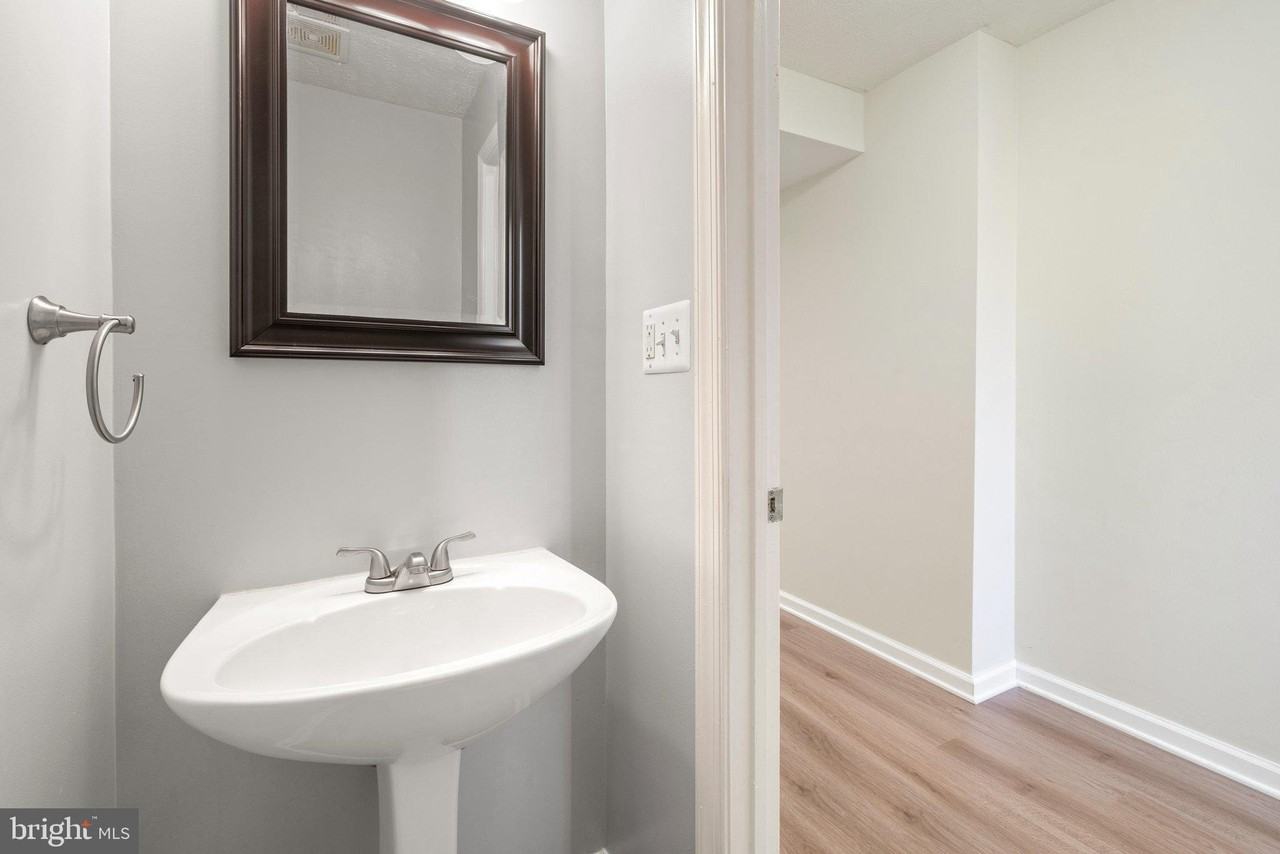 8220 Ramseur Pl - Photo 7 of 50