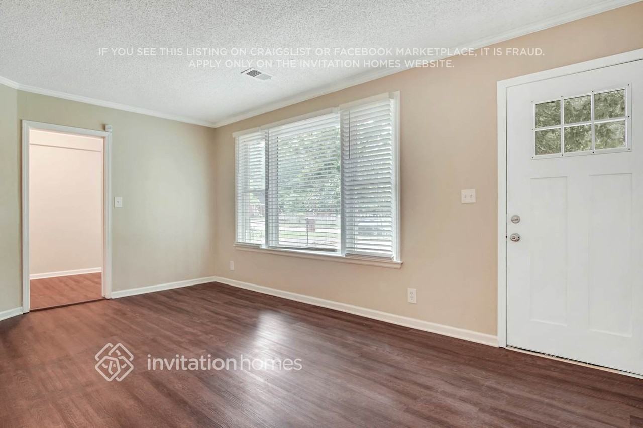 2674 Joyce Ave - Photo 5 of 19