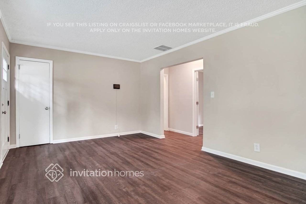 2674 Joyce Ave - Photo 7 of 19