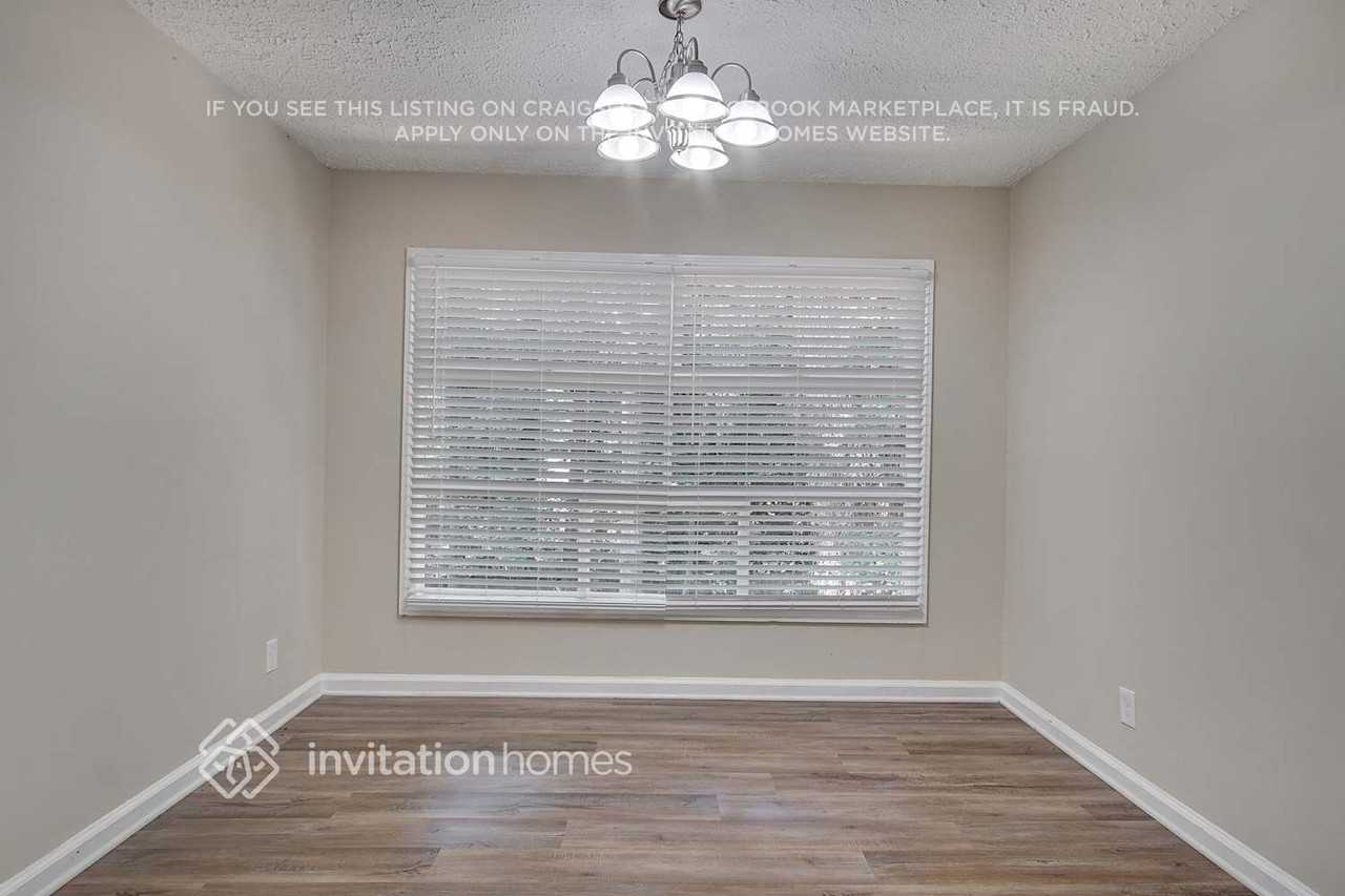 1429 David Cir - Photo 5 of 19