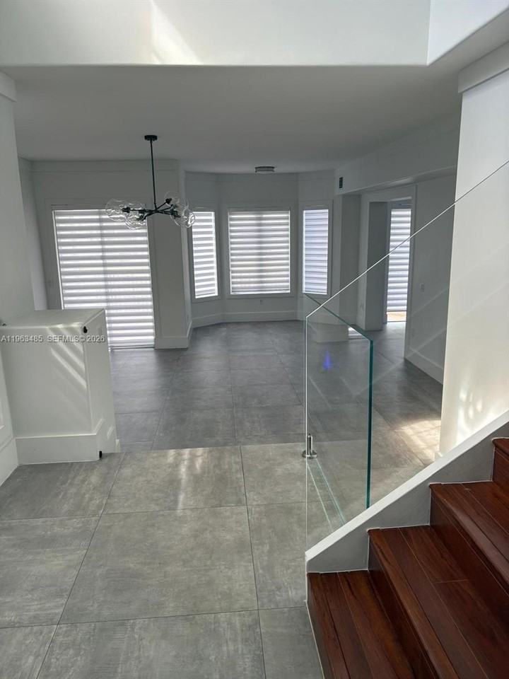 3172 Ne 211th St #3172 - Photo 2 of 26