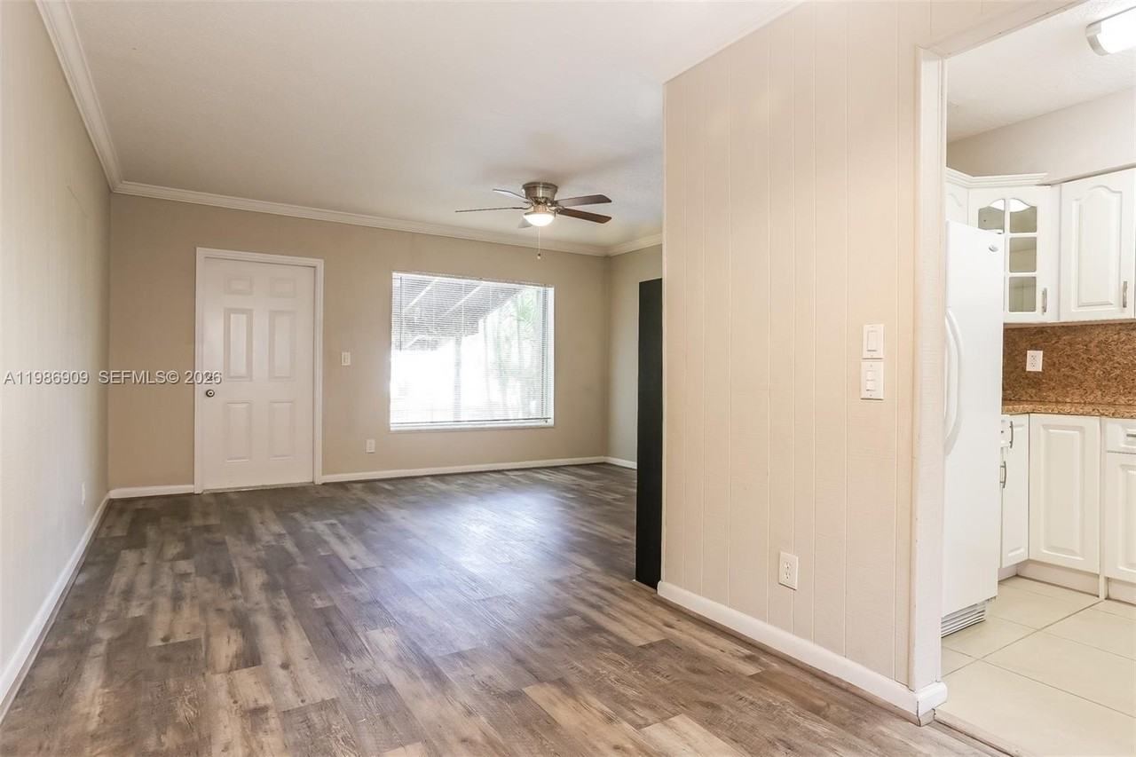 1078 Ne 157th St - Photo 5 of 15