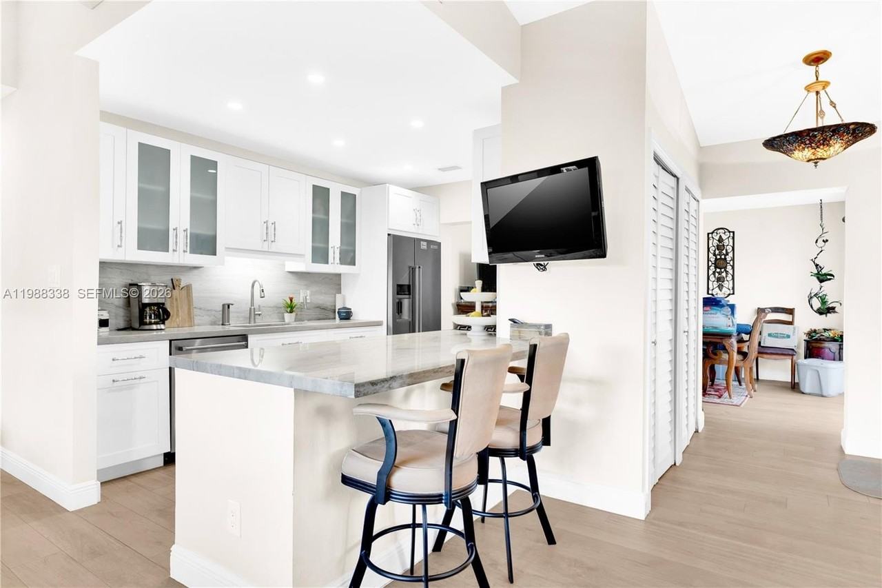 10909 Sw 113th Pl #68A - Photo 7 of 37