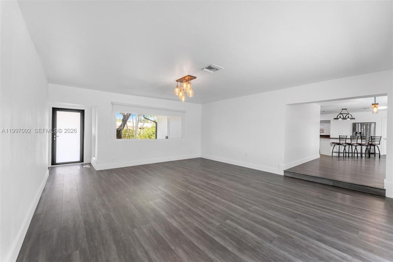 12001 Sw 41st Dr #0 - Photo 6 of 29