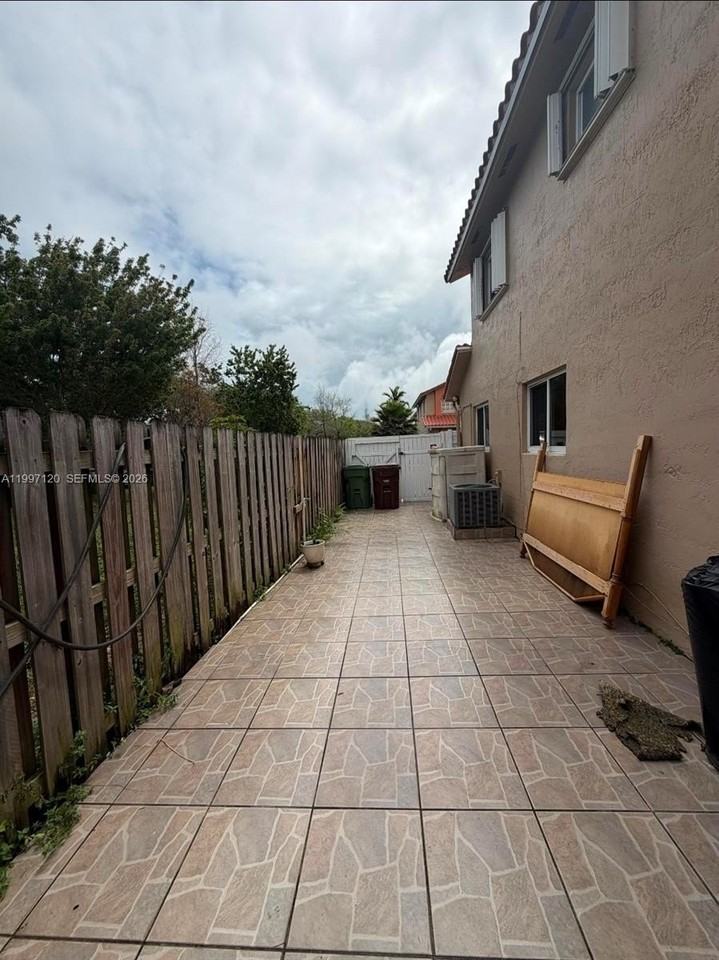 2385 W 69th St #2385B - Photo 7 of 7