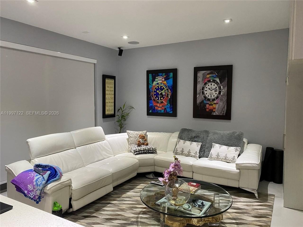 7768 Nw 116th Ave - Photo 3 of 13