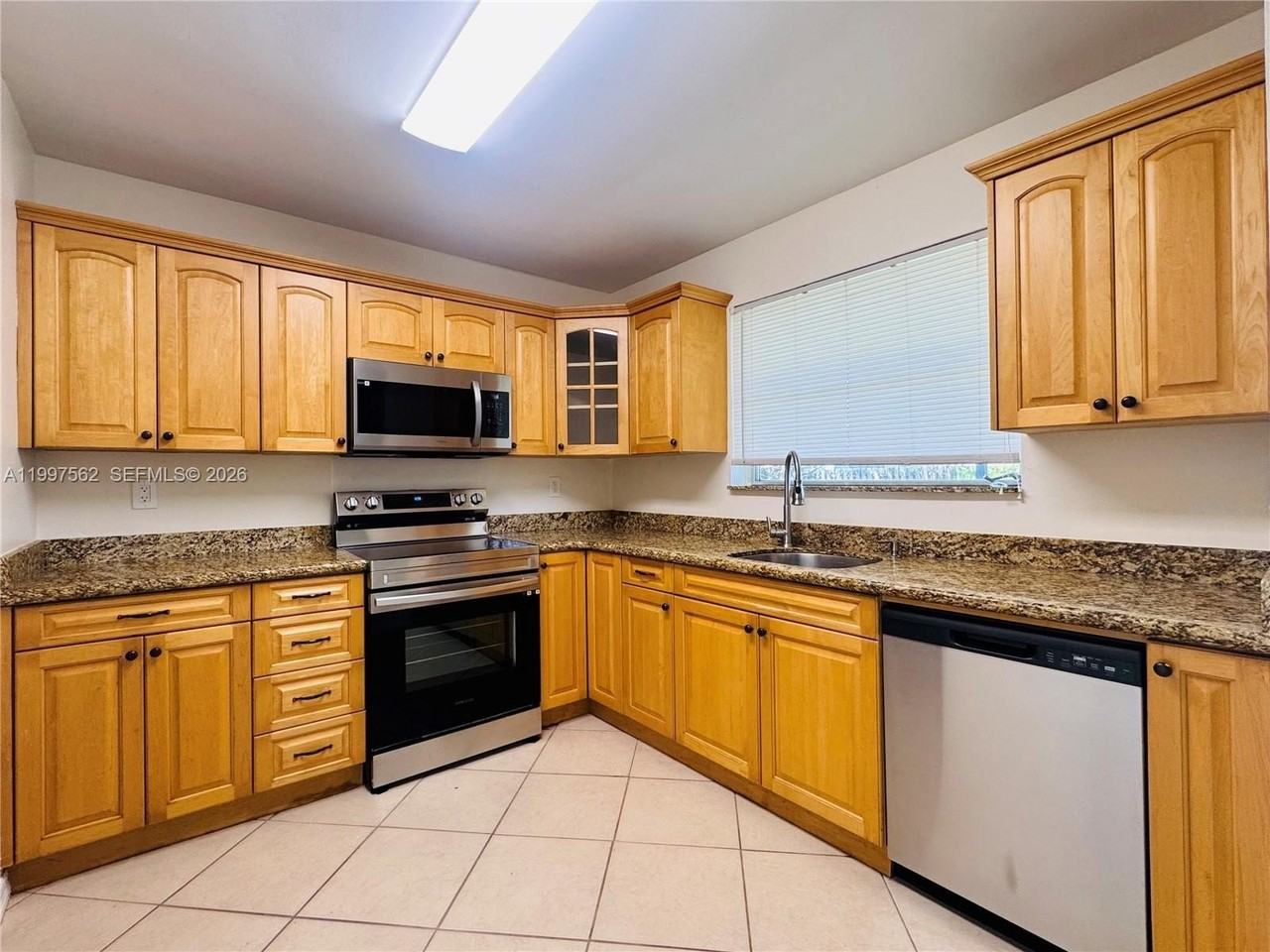 8791 Nw 12th St - Photo 2 of 17