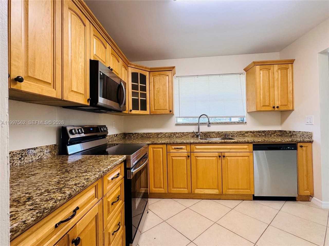 8791 Nw 12th St - Photo 3 of 17