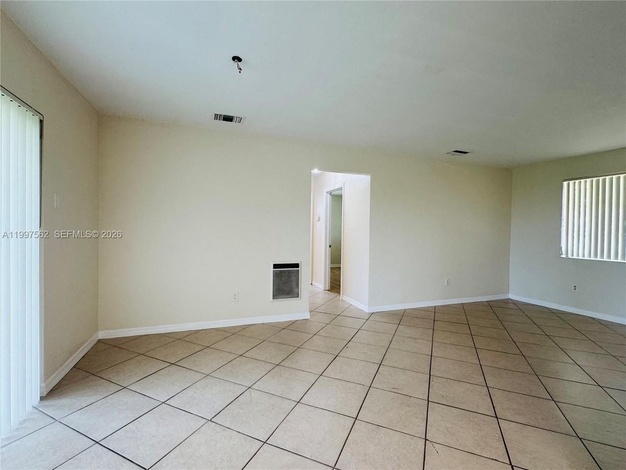 8791 Nw 12th St - Photo 6 of 17